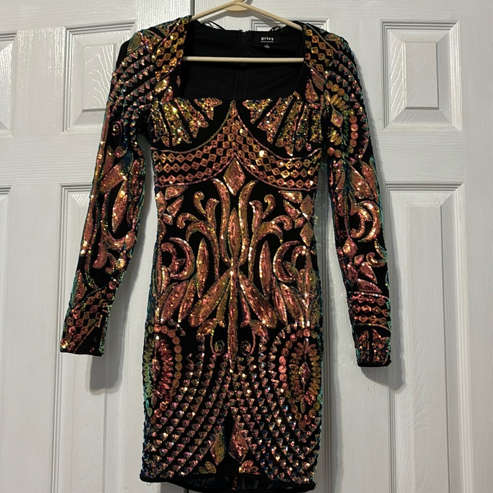 Sequined Long Sleeve Dress by Privy in size Small